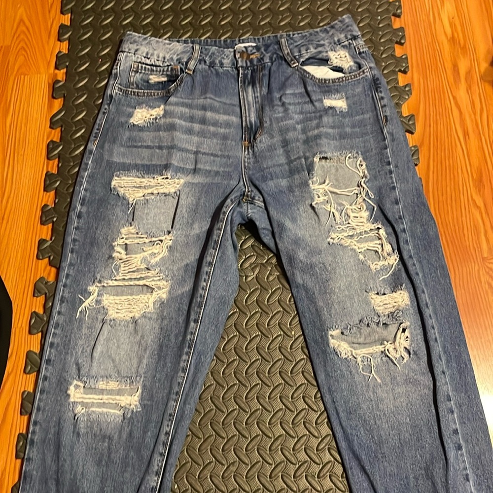 Rue 21, women’s ripped jeans